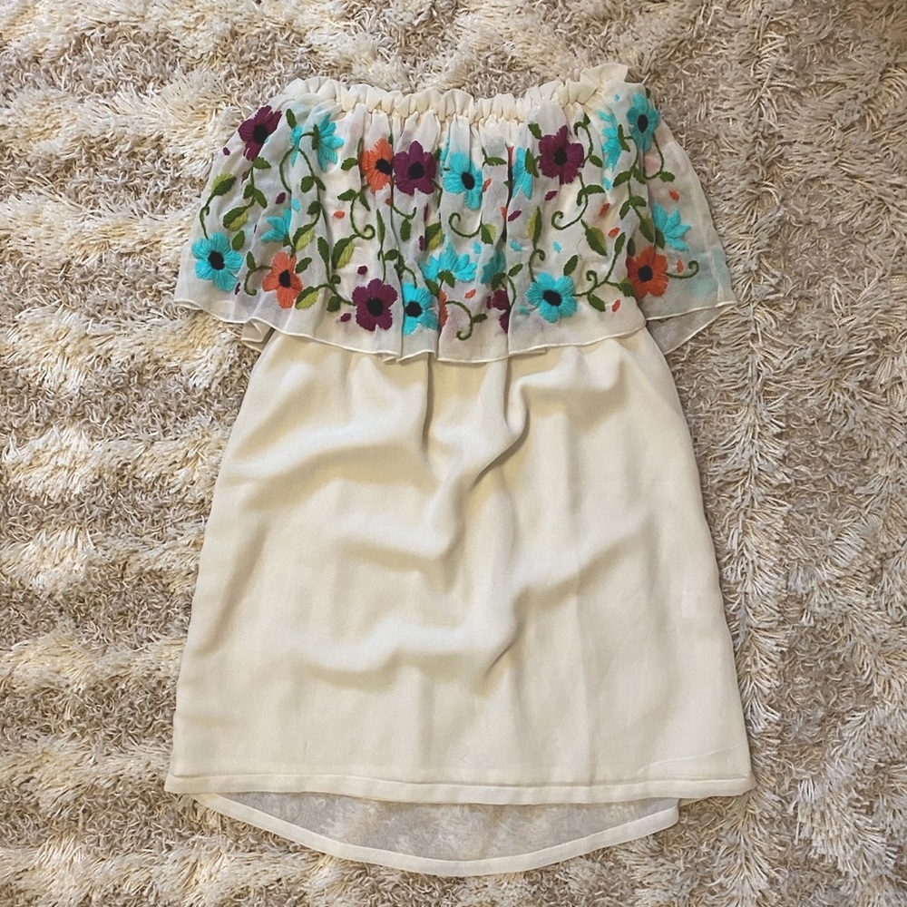 White Floral Strapless Dress